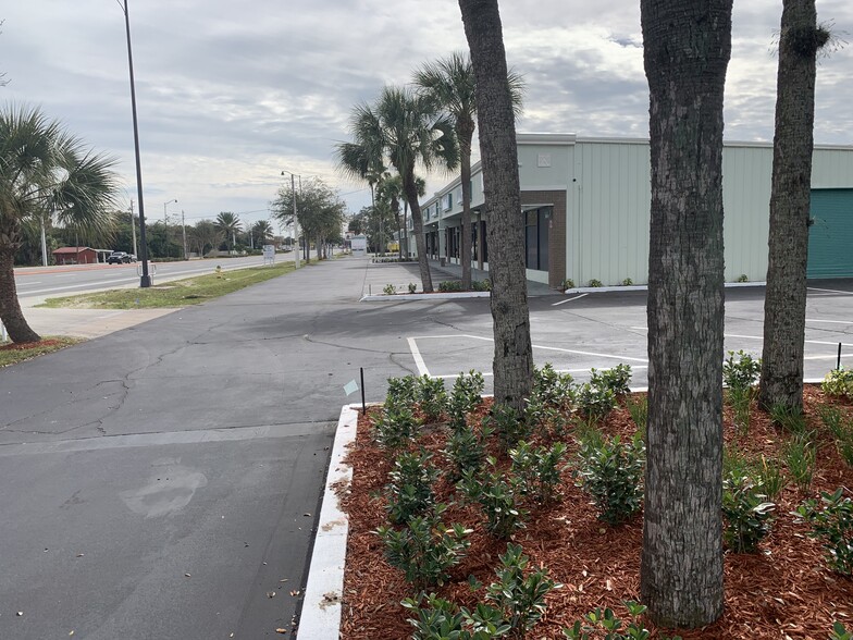 1503-1559 N Cocoa Blvd, Cocoa, FL for lease - Building Photo - Image 2 of 3