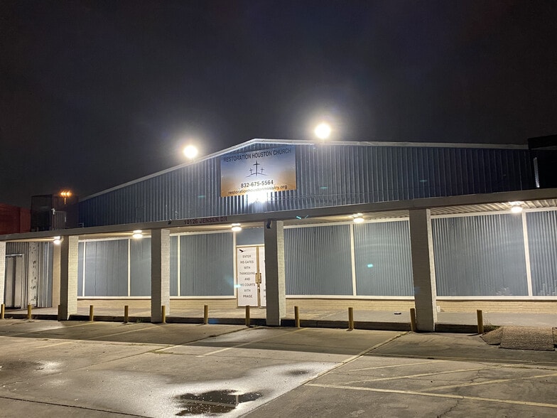 10126 Jensen Dr, Houston, TX for lease - Building Photo - Image 1 of 24