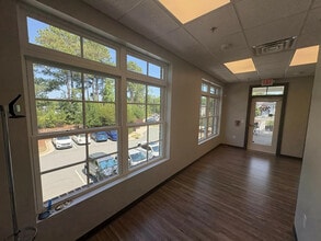 1480 Chapel Ridge Rd, Apex, NC for lease Interior Photo- Image 2 of 6