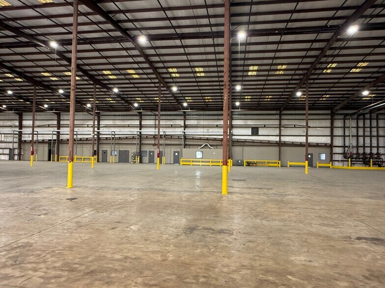 950 S Business Park, Port Arthur, TX for lease - Interior Photo - Image 3 of 10