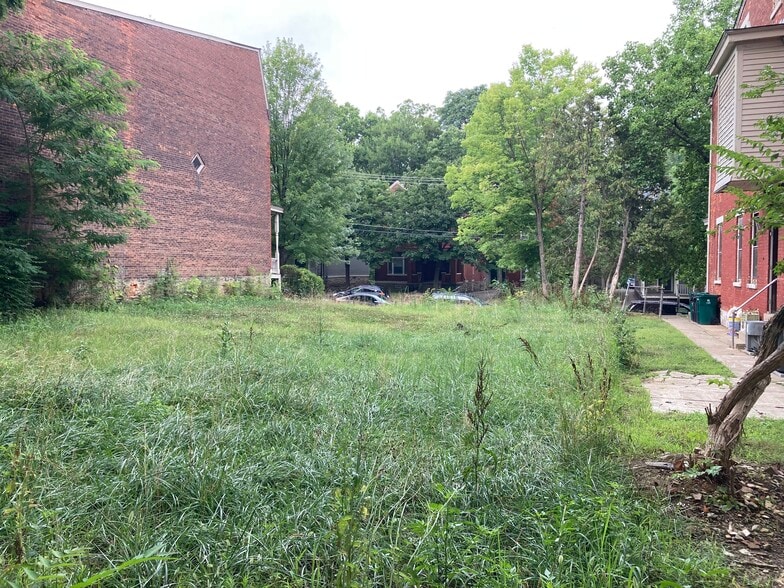 3212 Glendora Ave, Cincinnati, OH for sale - Building Photo - Image 3 of 3