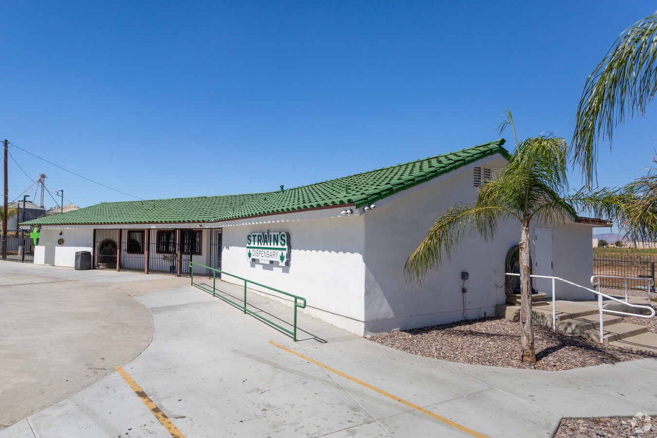 820 W Rider St, Perris, CA 92571