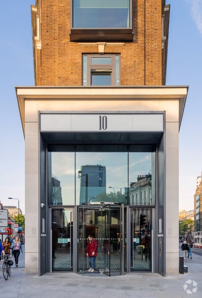 8-10 Bloomsbury Way, London for lease - Building Photo - Image 2 of 9