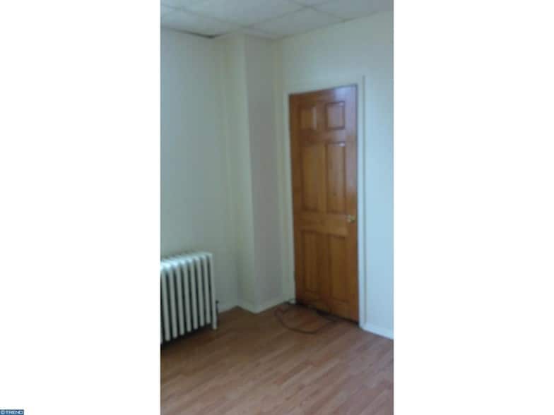 1324 W Cumberland St, Philadelphia, PA for sale - Interior Photo - Image 3 of 7