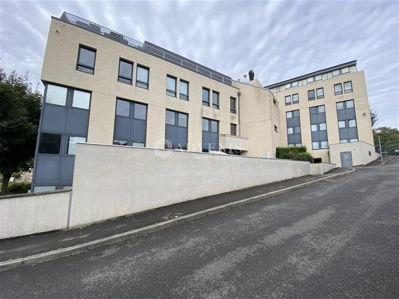 Office in Arcueil for lease Building Photo- Image 1 of 8