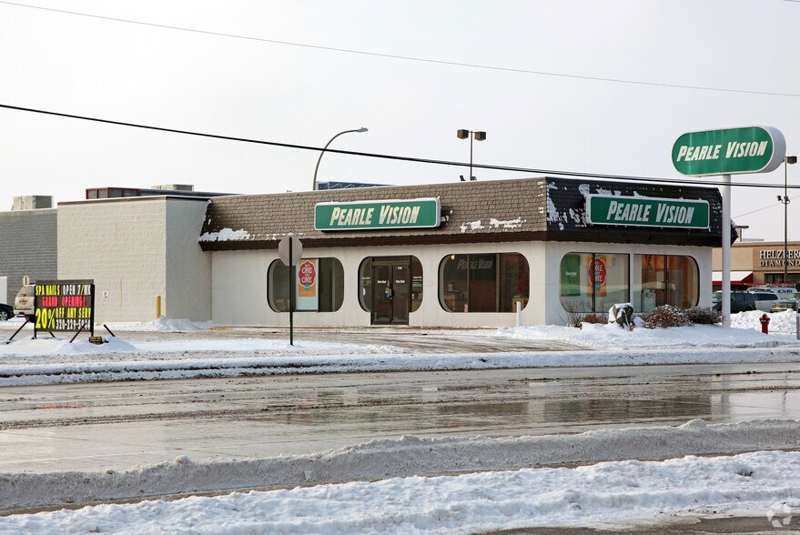 4118 W Division St, Saint Cloud, MN 56301