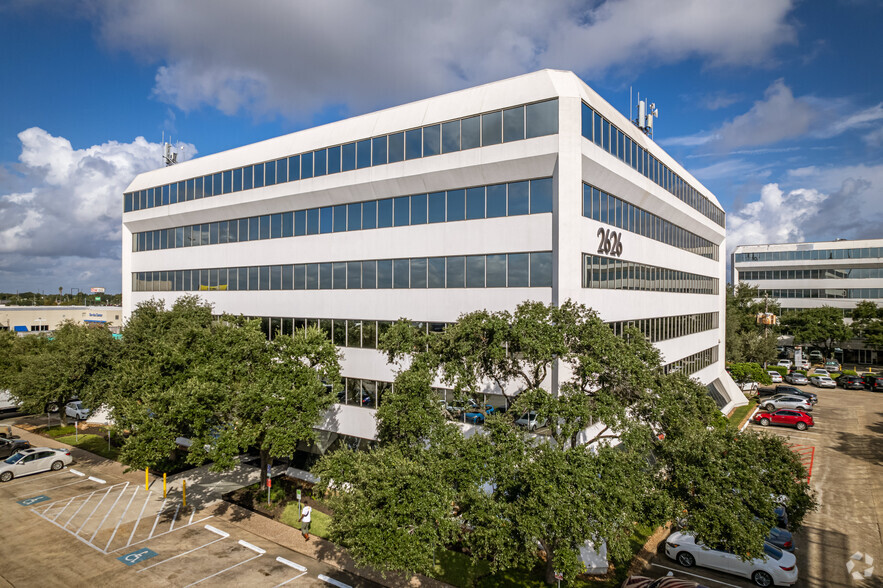 2626 S Loop Fwy W, Houston, TX for lease - Building Photo - Image 1 of 19