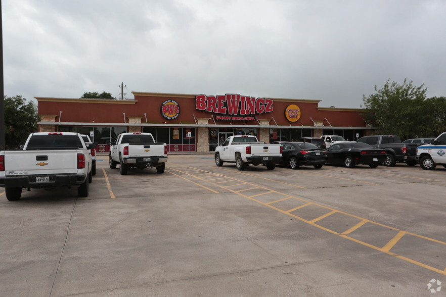 8740 Spencer Hwy, La Porte, TX for lease - Building Photo - Image 3 of 3