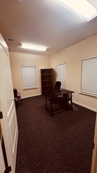 1464 E Whitestone Blvd, Cedar Park, TX for lease - Interior Photo - Image 2 of 15