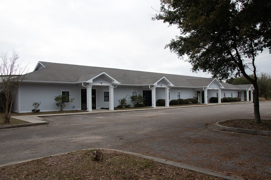 26 29th St, Gulfport, MS 39507