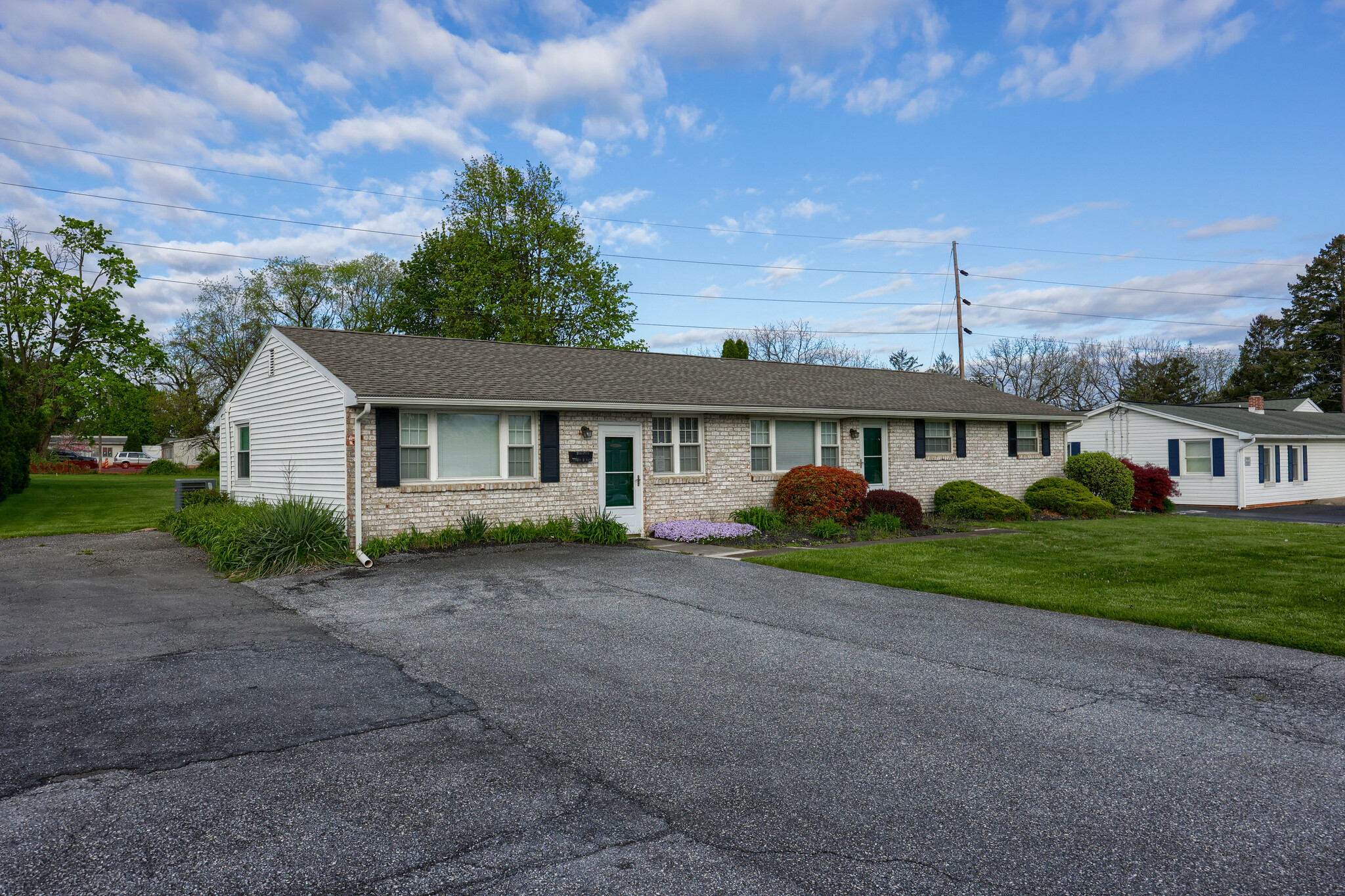 352 S Sporting Hill Rd, Mechanicsburg, PA for sale Building Photo- Image 1 of 19