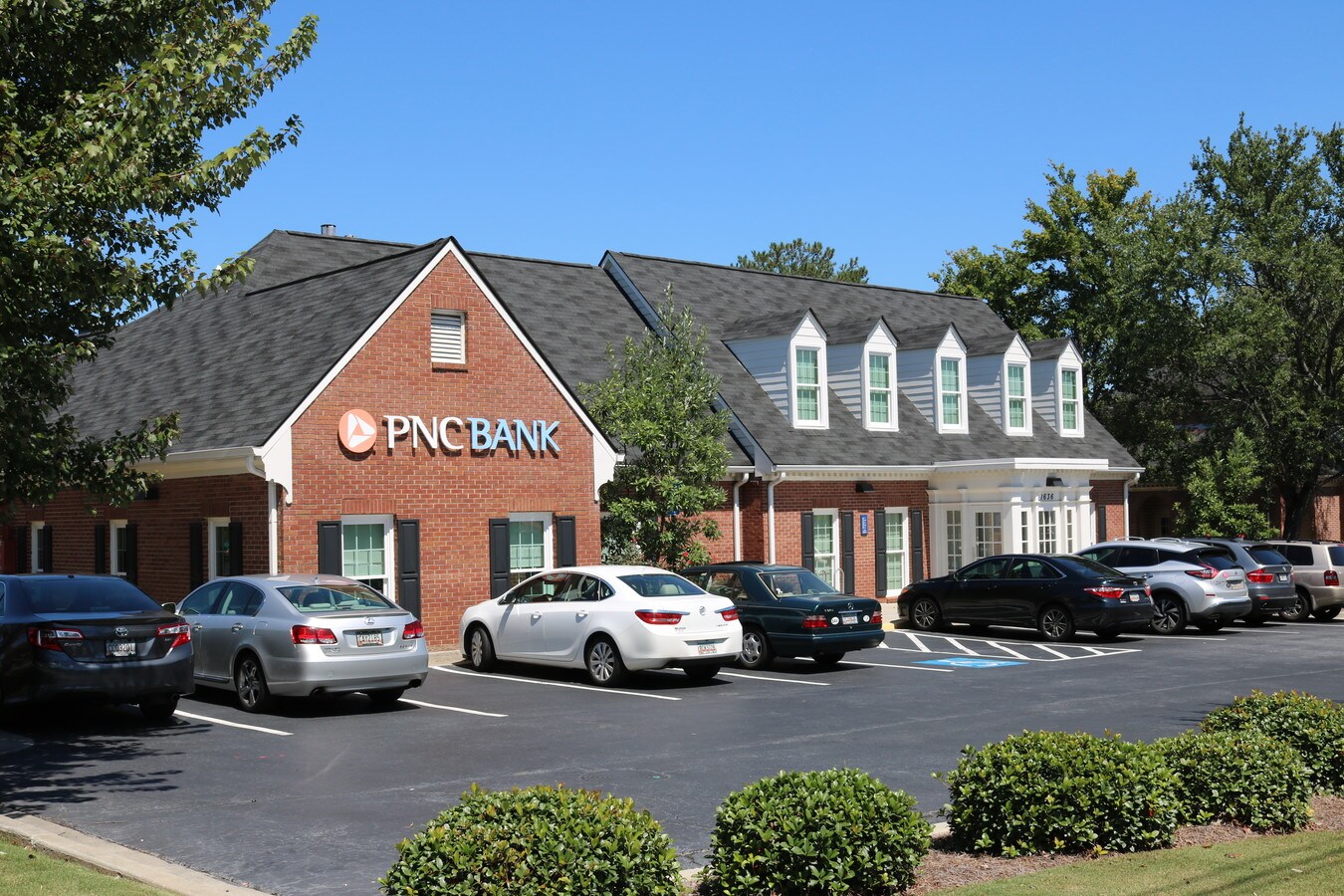 1636 Mount Vernon Rd, Dunwoody, GA 30338