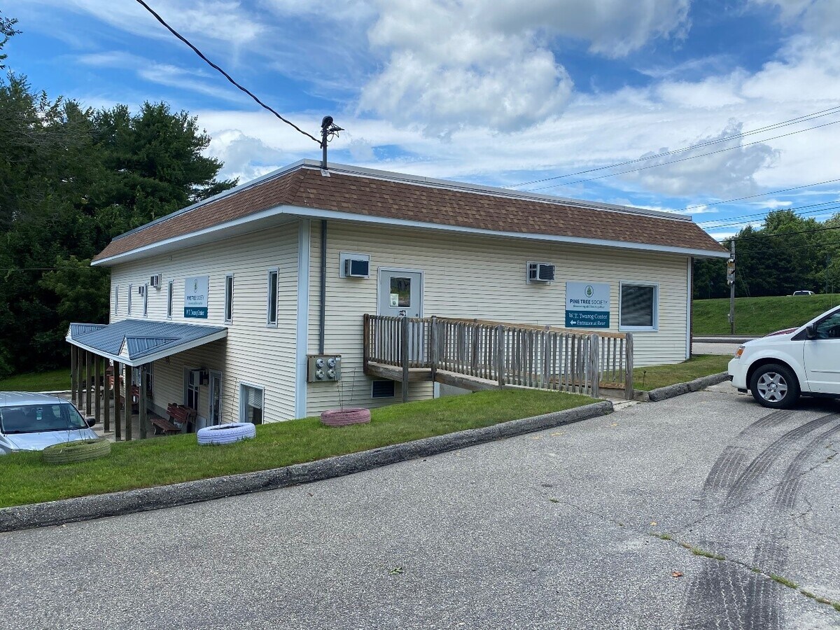 368 Minot Ave, Auburn, ME 04210