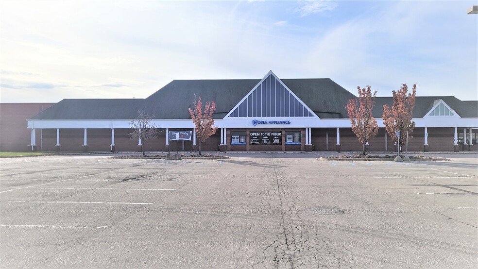 7001 Dexter Ann Arbor Rd, Dexter, MI for lease - Primary Photo - Image 1 of 1