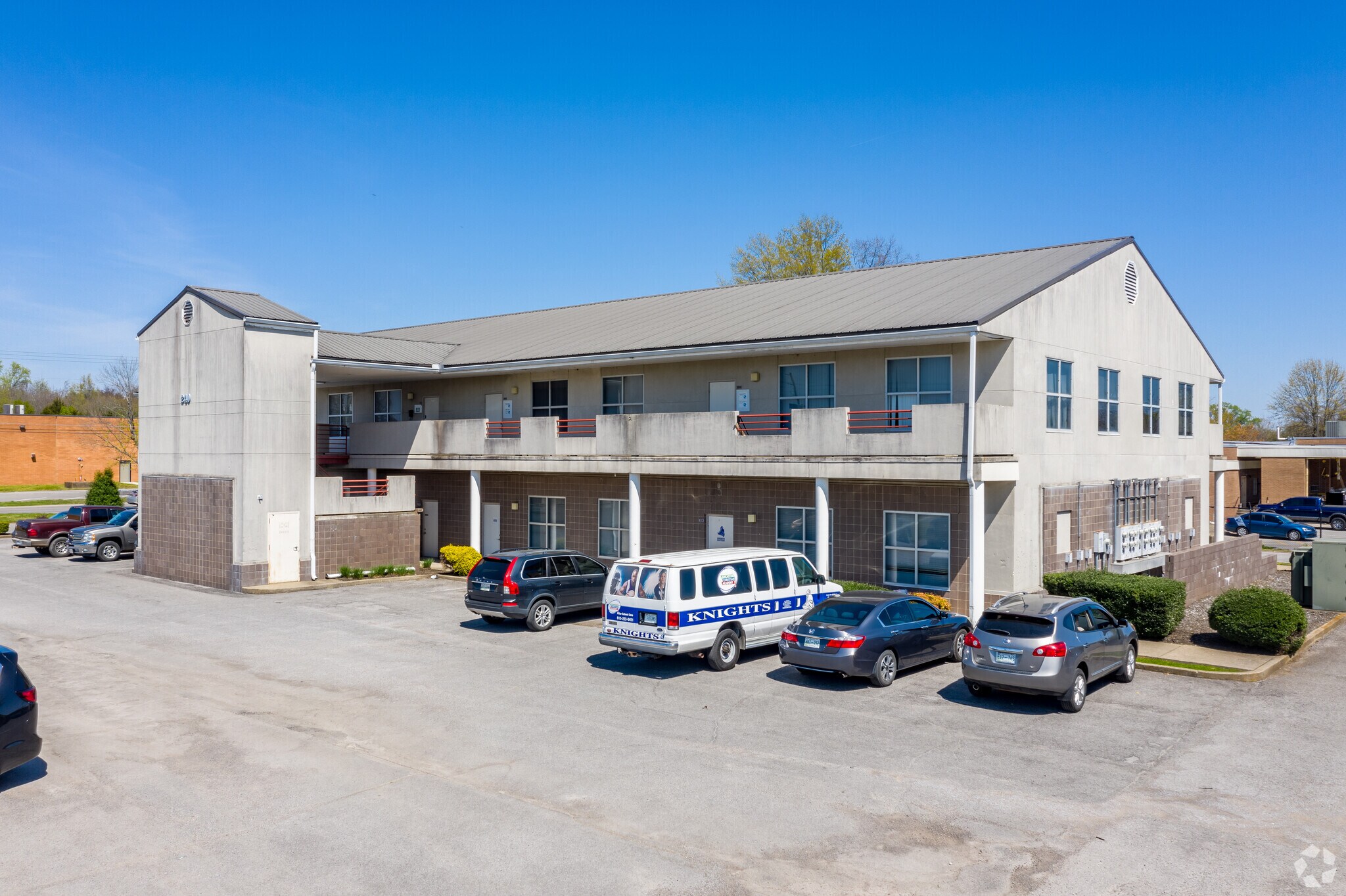 240 Mayfield Dr, Smyrna, TN 37167 Mayfield Office Center