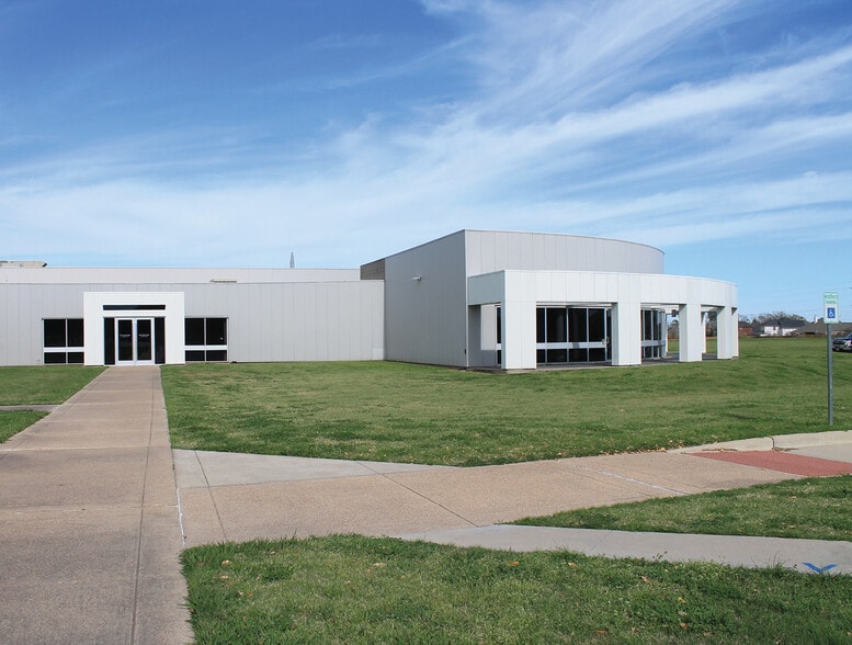 2501 Earl Rudder Fwy S, College Station, TX for lease - Building Photo - Image 3 of 8
