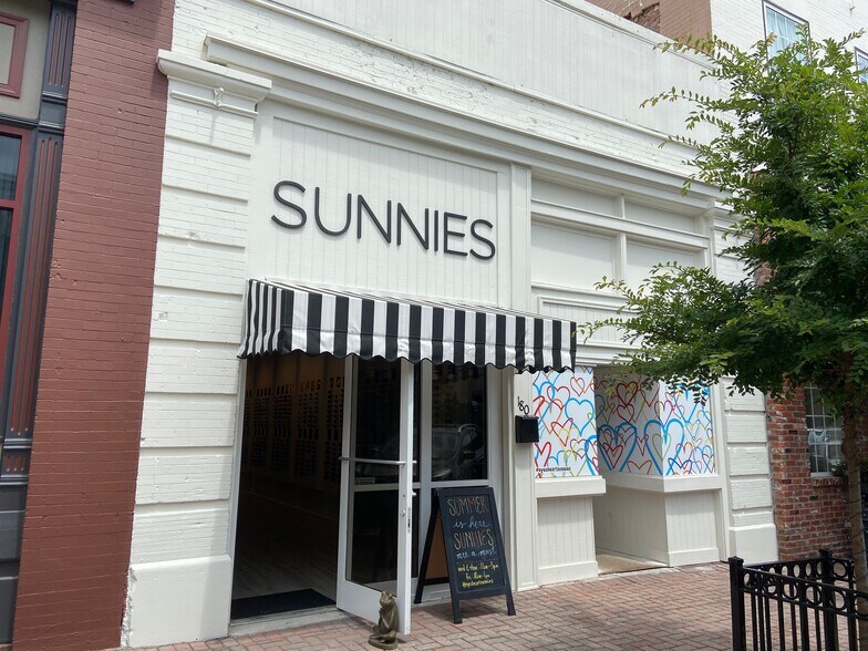 180-182 N Foster St, Dothan, AL for sale - Primary Photo - Image 1 of 1