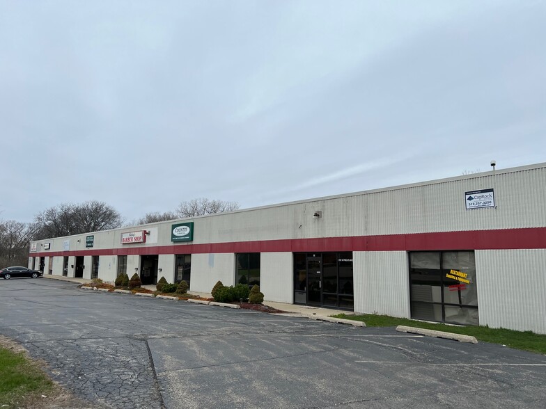 262 N Phelps Ave, Rockford, IL for lease - Building Photo - Image 1 of 16