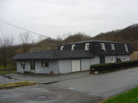 2400 Volunteer Pky, Bristol, TN for lease - Primary Photo - Image 1 of 23