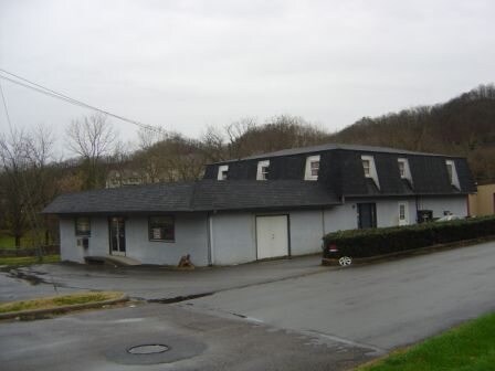 2400 Volunteer Pky, Bristol, TN for lease Primary Photo- Image 1 of 24