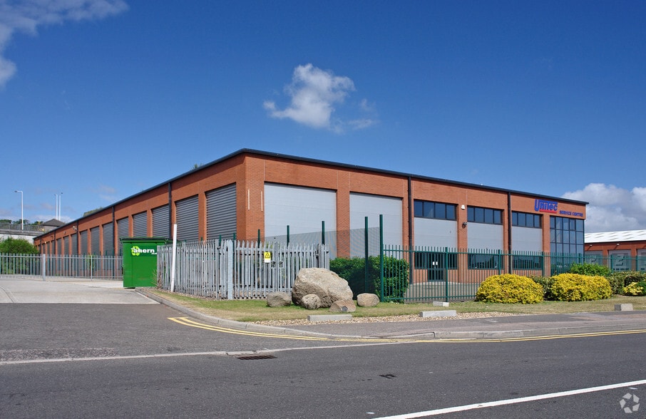 Weston Ave, Grays for lease - Primary Photo - Image 1 of 3