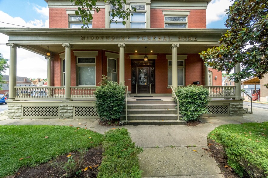917 Main St, Covington, KY for sale - Building Photo - Image 1 of 1