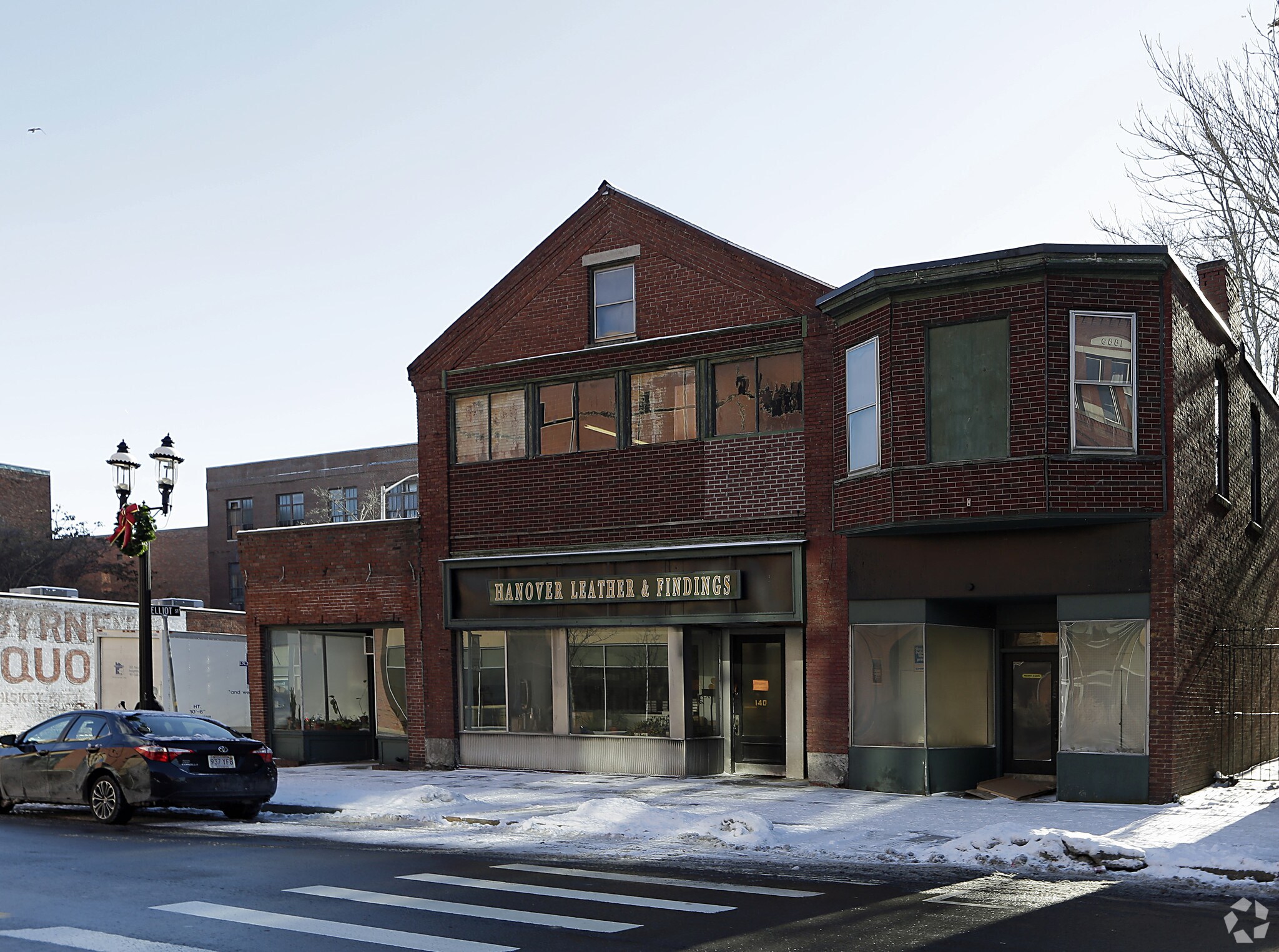 138140 Middlesex St, Lowell, MA 01852