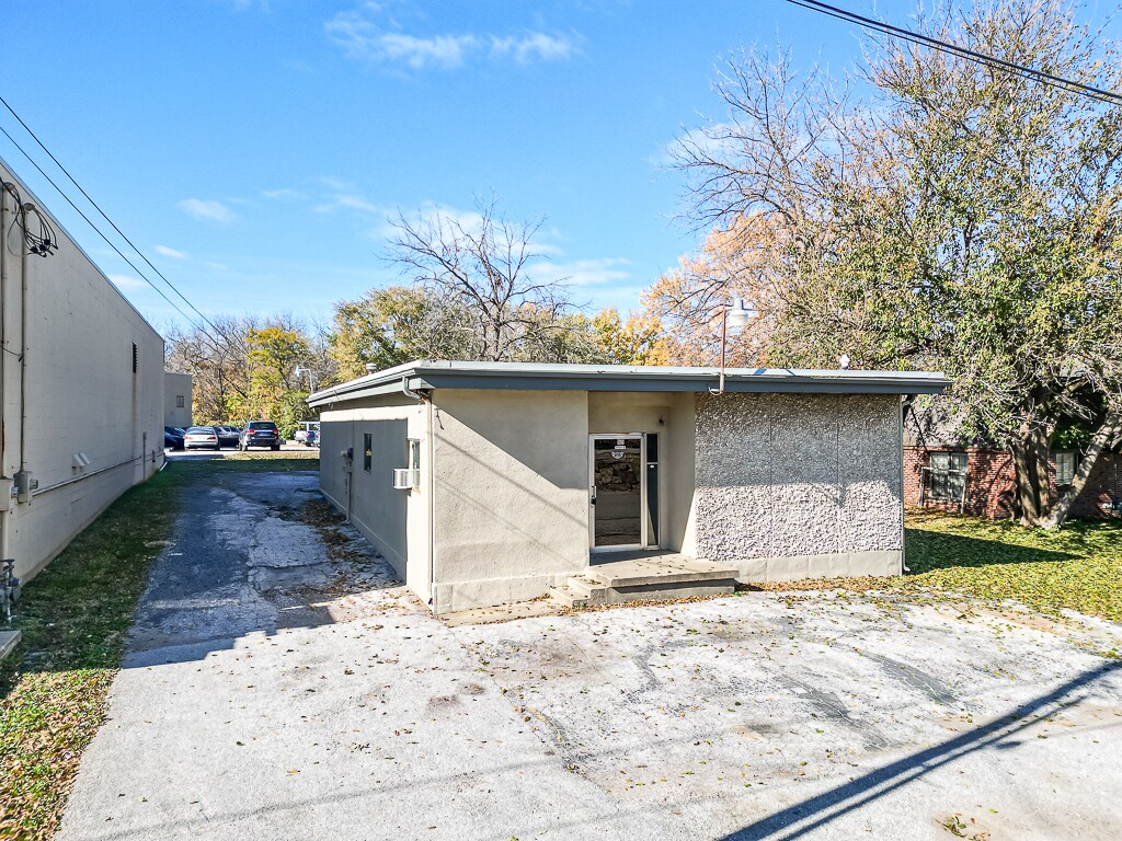 6110 Merriam Ln, Shawnee, KS for sale Building Photo- Image 1 of 17
