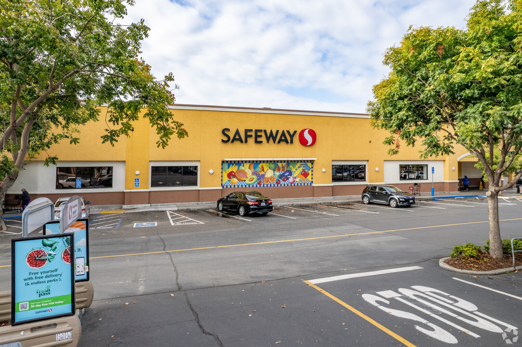 3900539400 Argonaut Way, Fremont, CA 94538 Fremont Hub Shopping