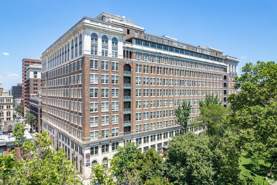 170 S Independence Mall W, Philadelphia, PA for lease - Building Photo - Image 2 of 5