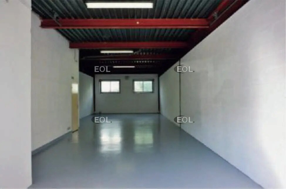Flex in Lisses for lease Interior Photo- Image 1 of 3