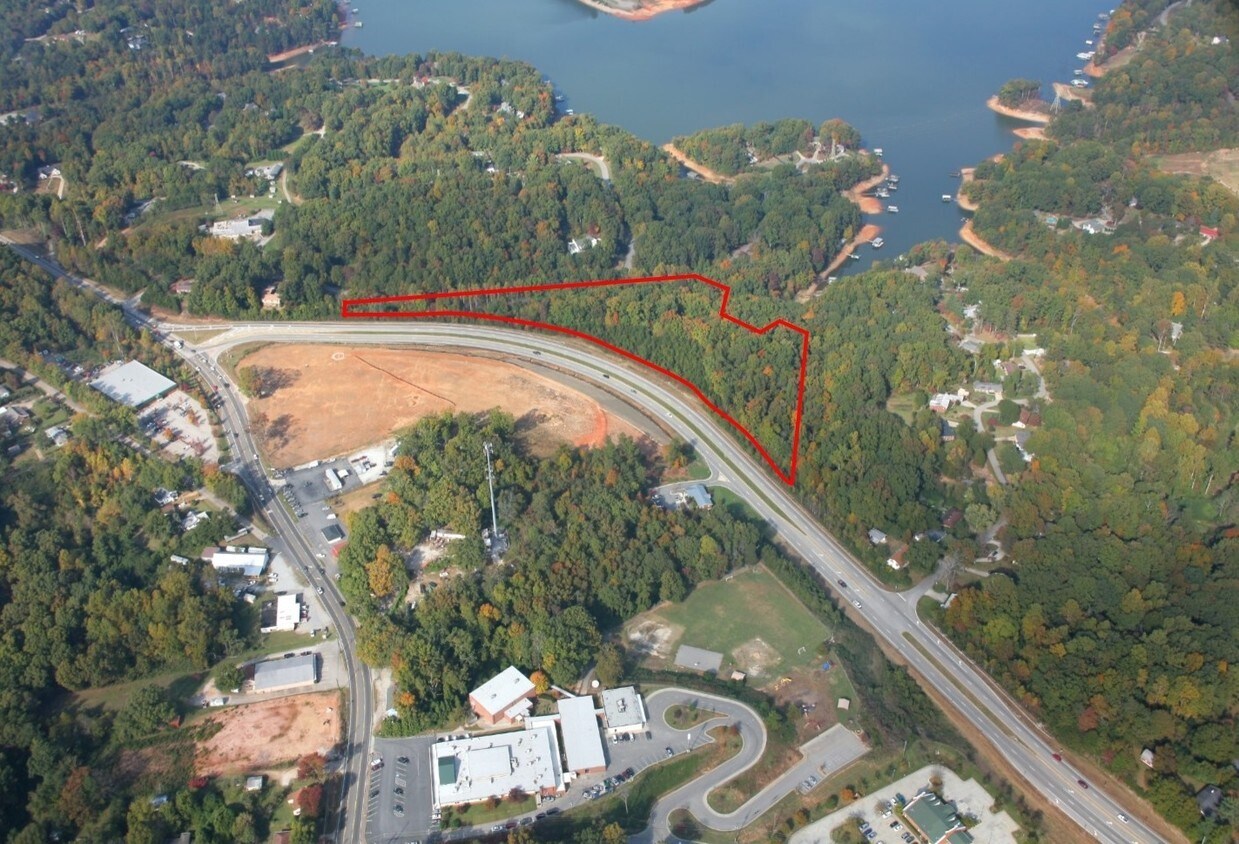Limestone Pky, Gainesville, GA 30501 Approved city site for 36