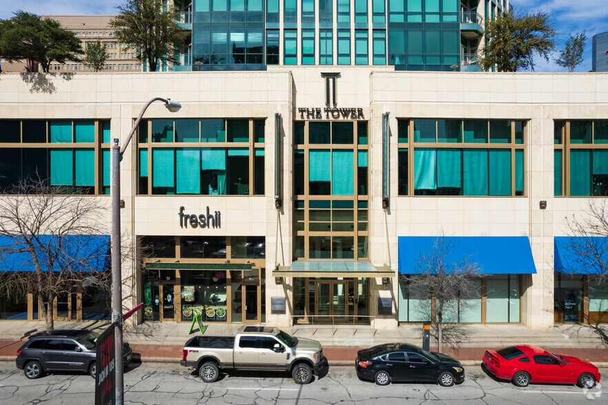 500 Throckmorton St, Fort Worth, TX 76102