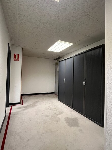 Carlos III el Noble Etorbidea, 13, Pamplona, Navarre for sale - Building Photo - Image 3 of 22