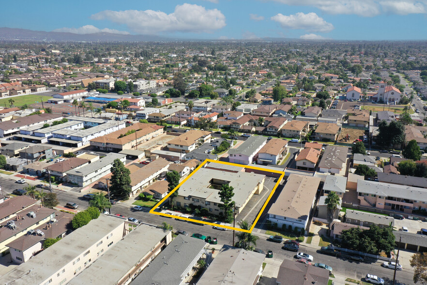 10518-10524 Western Ave, Downey, CA for sale - Building Photo - Image 2 of 6