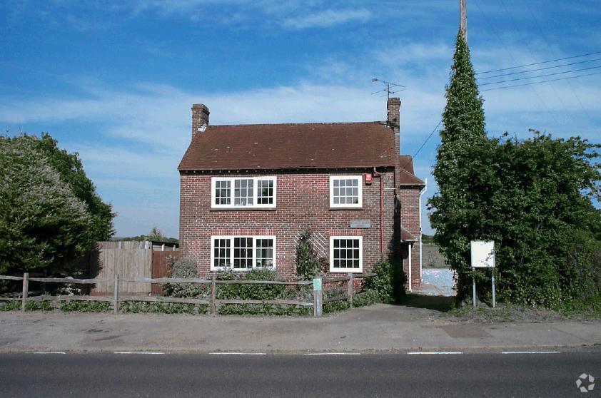 Romsey Rd, Ower for sale Primary Photo- Image 1 of 1