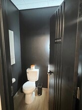 1400-1420 NW Vivion Rd, Kansas City, MO for lease Interior Photo- Image 2 of 9