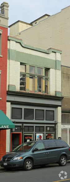 910 Gordon St, Victoria, BC for lease - Building Photo - Image 2 of 3