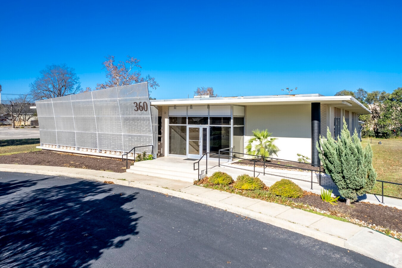 360 McKenna Ave, New Braunfels, TX 78130