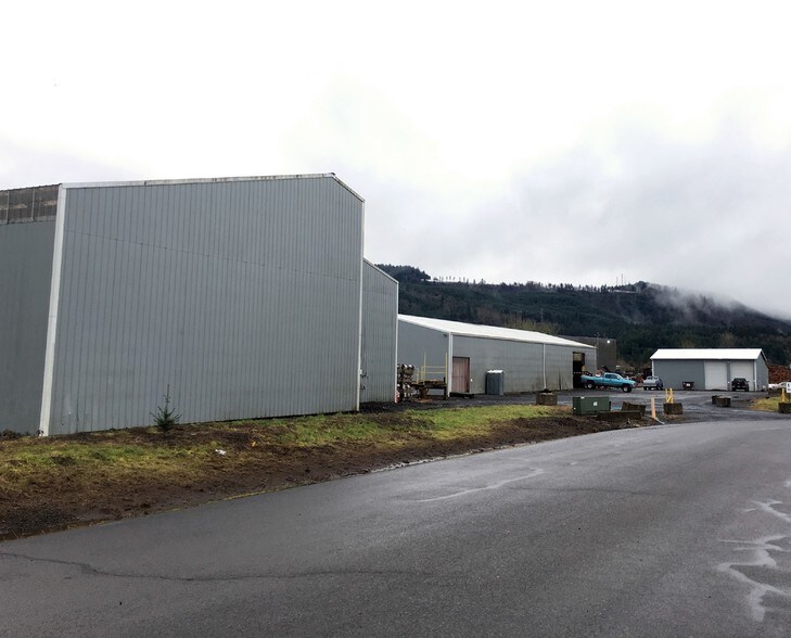 2180-2200 Apple Loop, Lyons, OR for sale - Primary Photo - Image 1 of 1