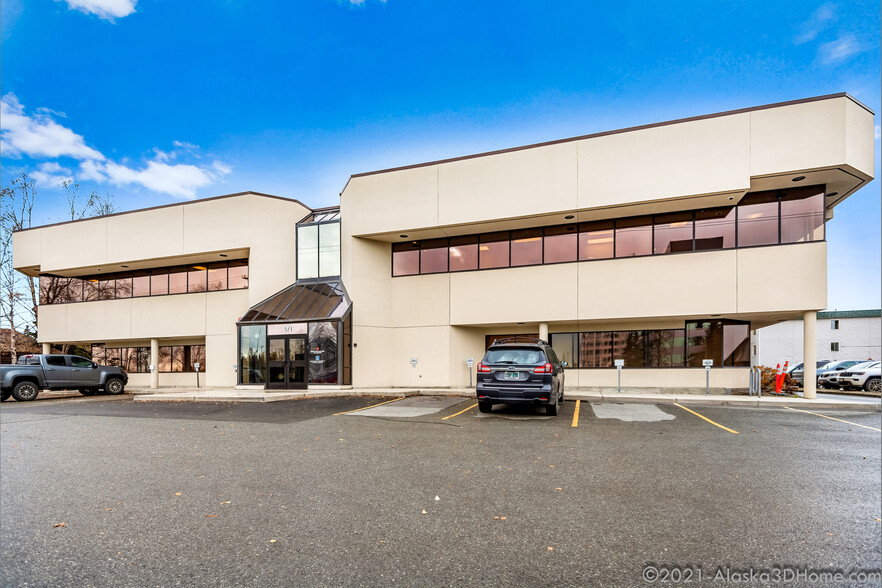 471 W 36th Ave, Anchorage, AK for lease - Building Photo - Image 3 of 12