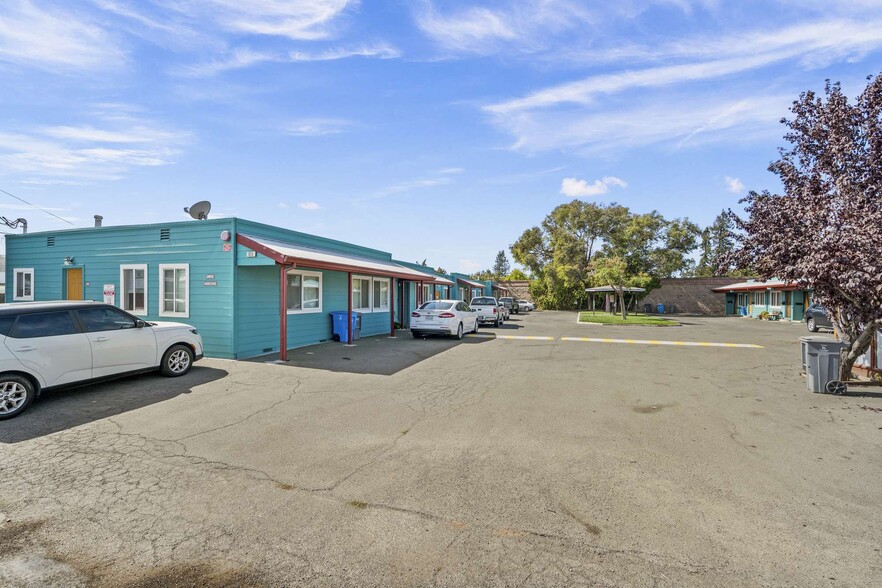 1015 S A St, Santa Rosa, CA for sale - Building Photo - Image 3 of 17