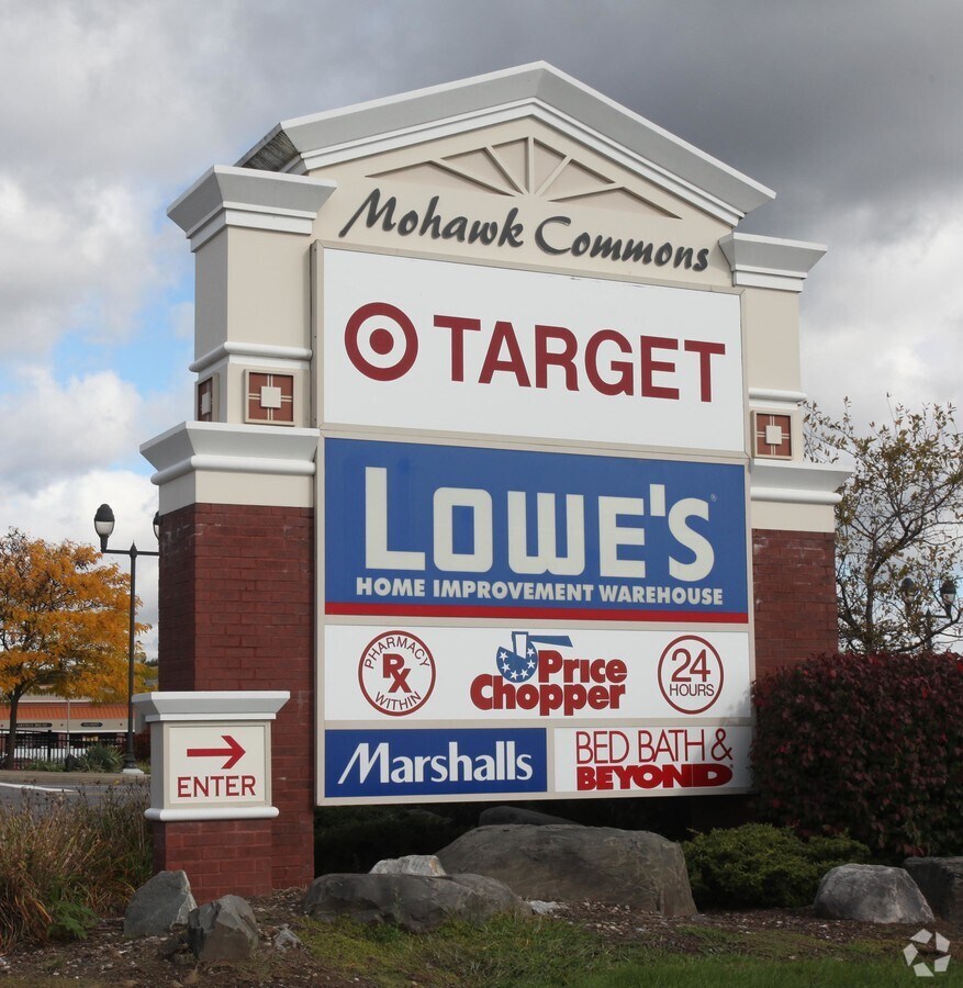 402442 Balltown Rd, Niskayuna, NY 12309 Mohawk Commons