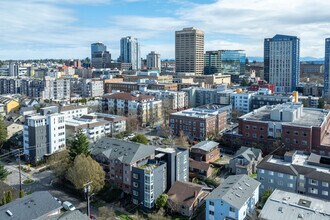 4252 8th Ave NE, Seattle, WA - AERIAL  map view