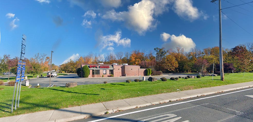 320 Route 59, Airmont, NY for lease - Building Photo - Image 3 of 3