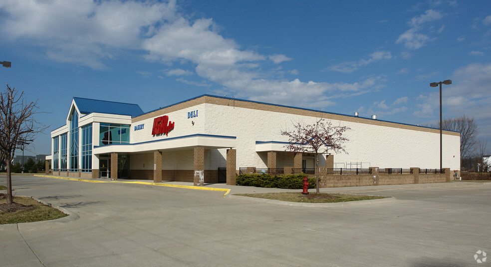 540 N Center St, Lagrange, OH for lease - Building Photo - Image 3 of 8