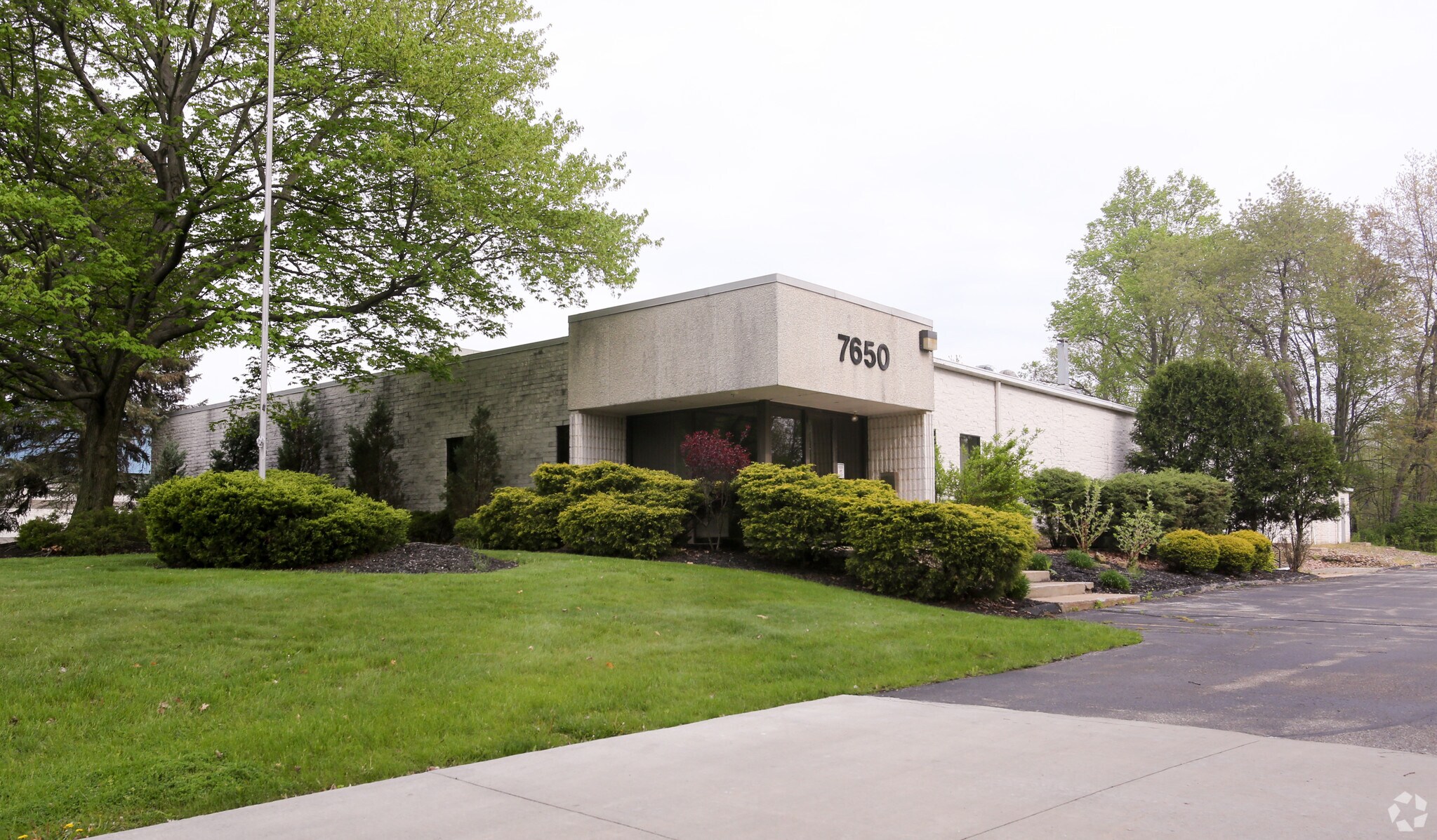 7650 Hub Pky, Valley View, OH for sale Building Photo- Image 1 of 1