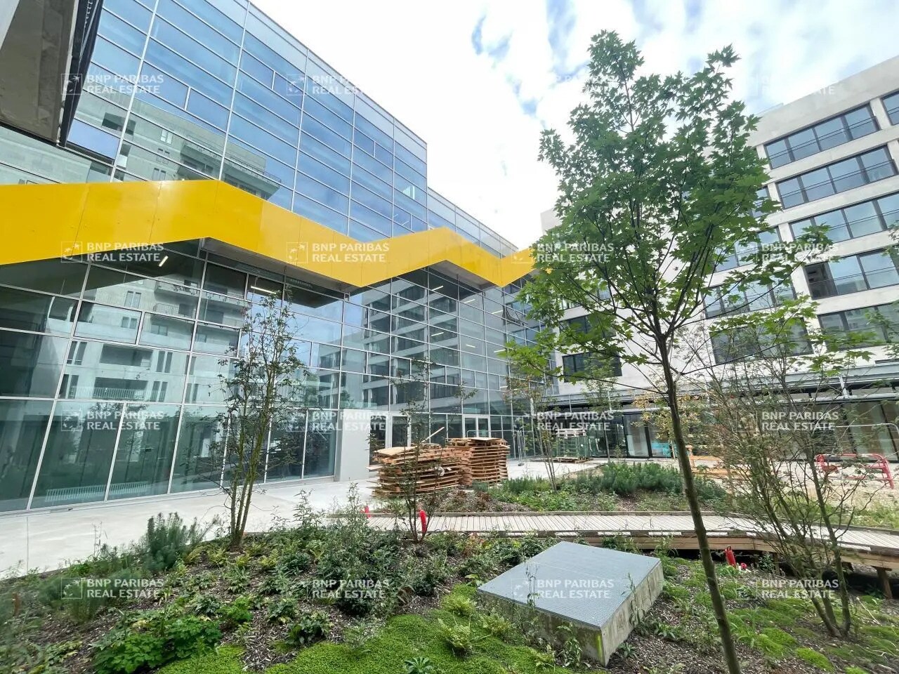 Office in Nantes for sale Building Photo- Image 1 of 22