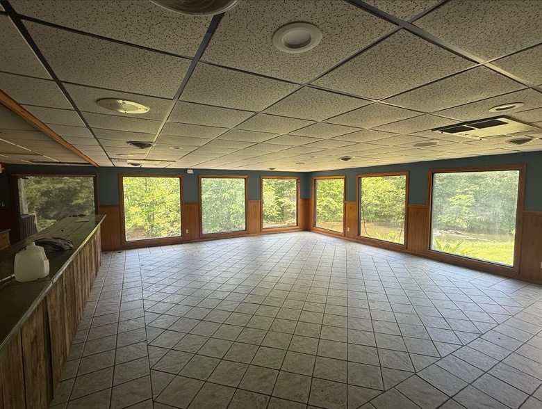 3100 N Highway 14, Greer, SC for lease - Building Photo - Image 3 of 14