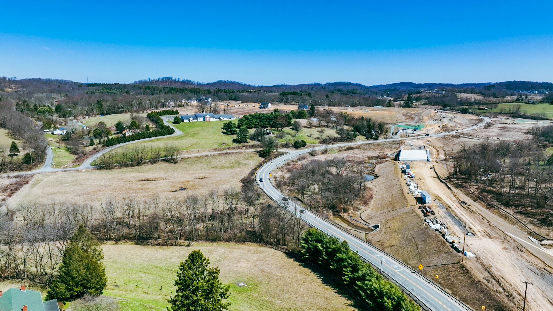 325 Route 228 W, Valencia, PA for sale Primary Photo- Image 1 of 1